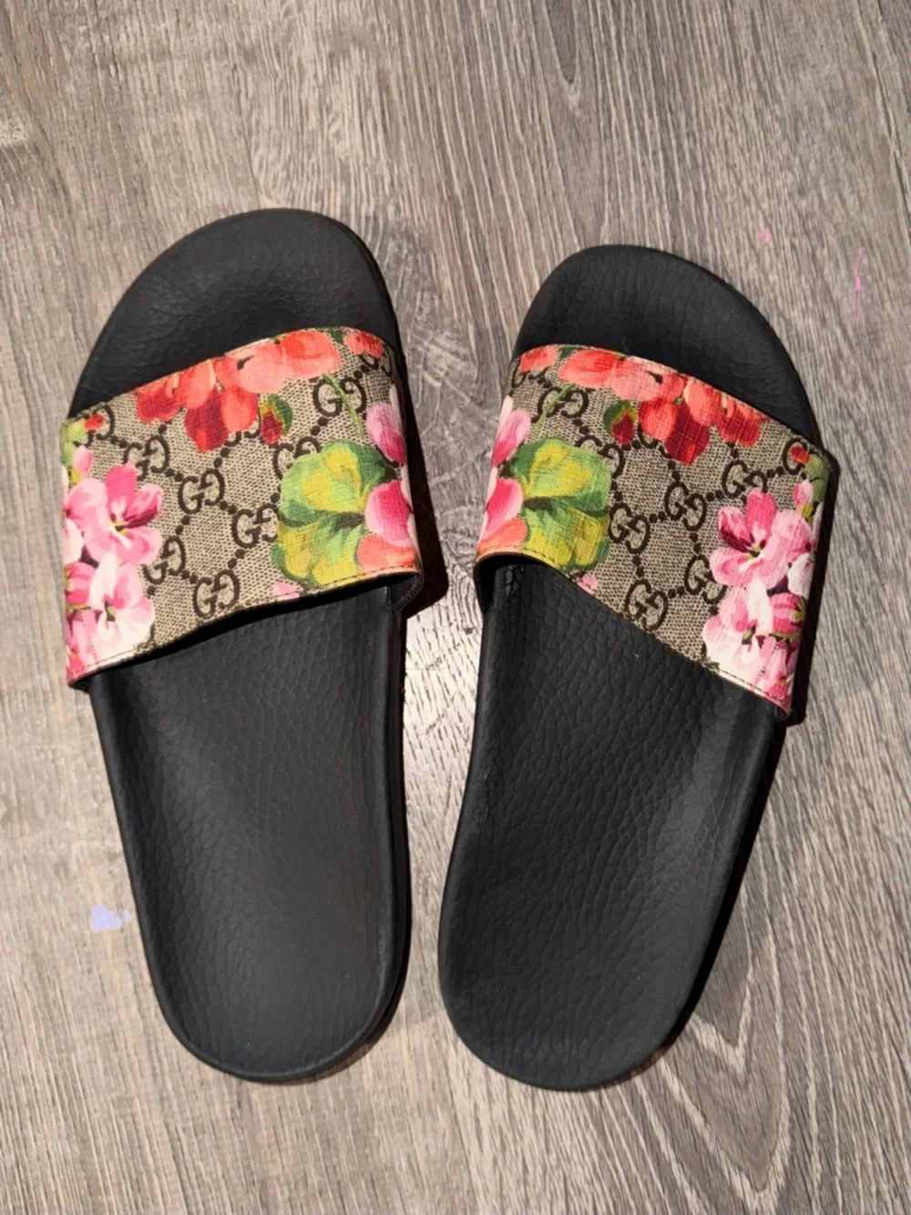 Gucci Floral GG Canvas Slide Sandals - Pink, Green & Black - Picture 3 of 3